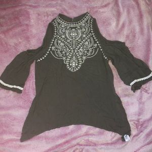 High neck, cold shoulder top